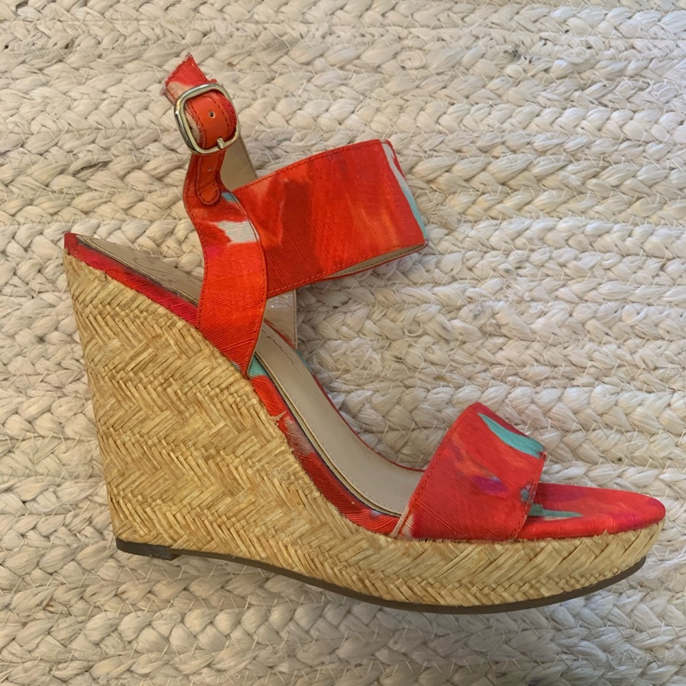 Jessica Simpson Wedge size 5 1/2
